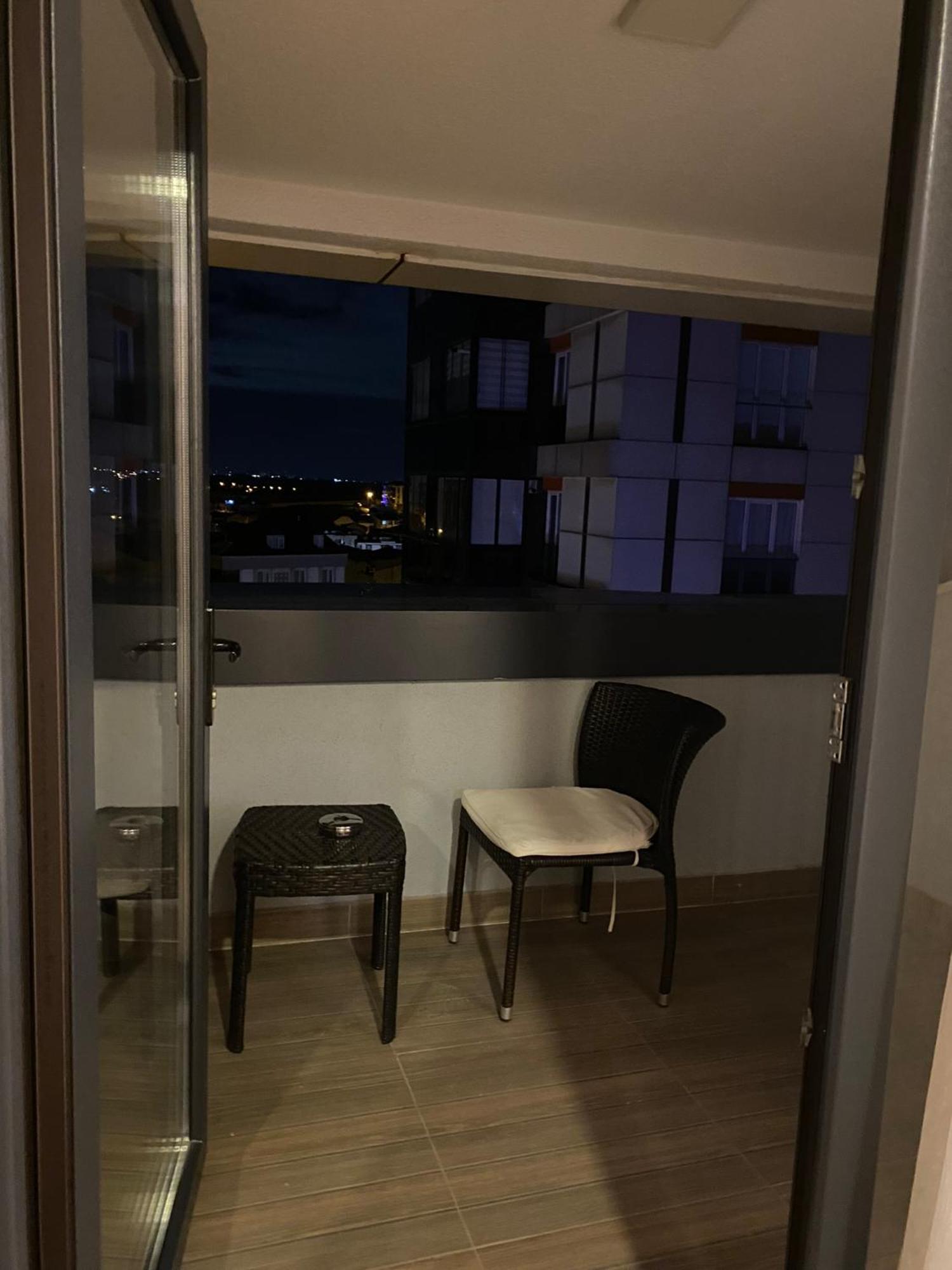 Queen Room Balcony,1552962838:JPEG
